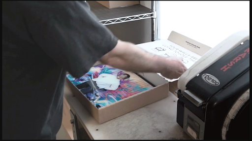 Fracture prints packaging